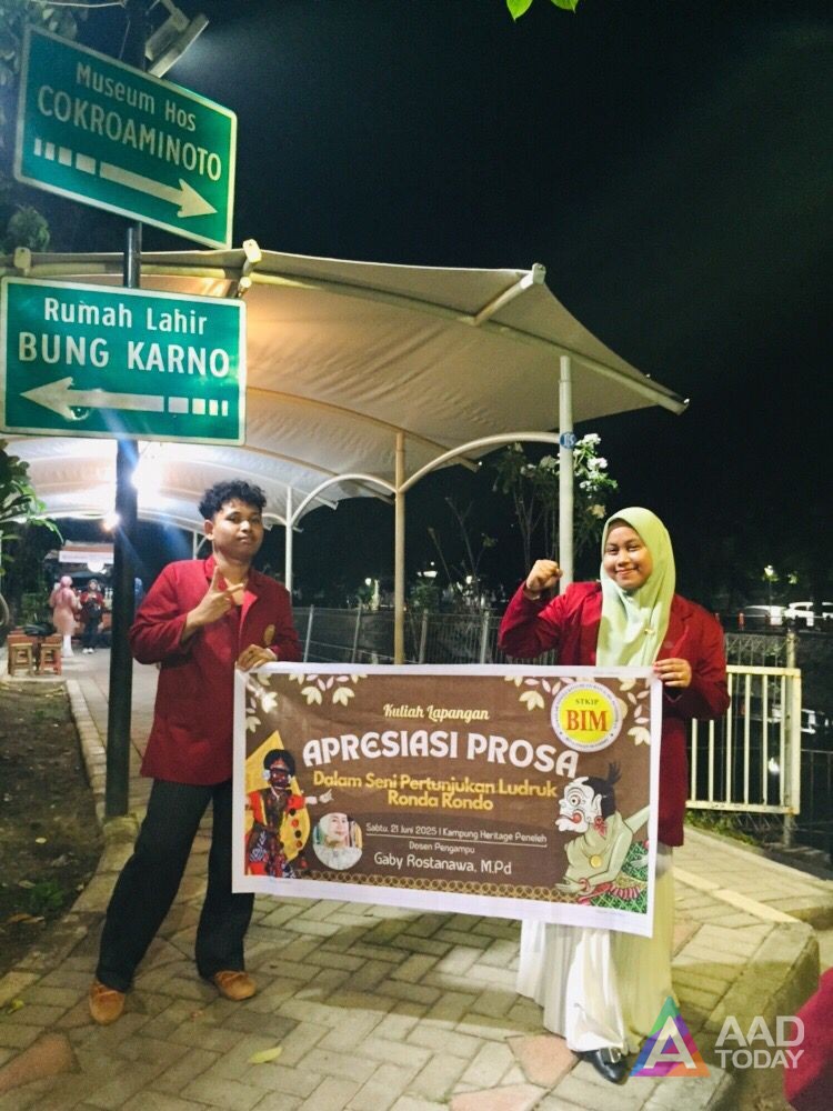 Ludruk Ronda Rondo di Kampung Peneleh Angkat Isu Pengangguran Sarjana dan Ketimpangan Sosial