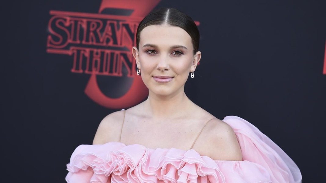 Millie Bobby Brown Akan Mengadaptasi Novel Terlarisnya 