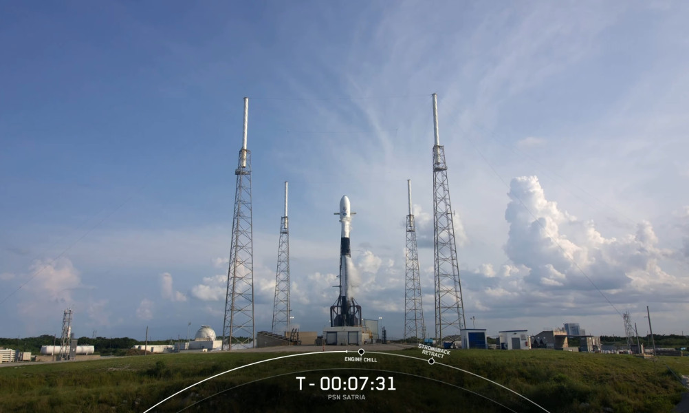 Detik-Detik Peluncuran Satelit Satria-1 dari Landasan SpaceX di Amerika Serikat