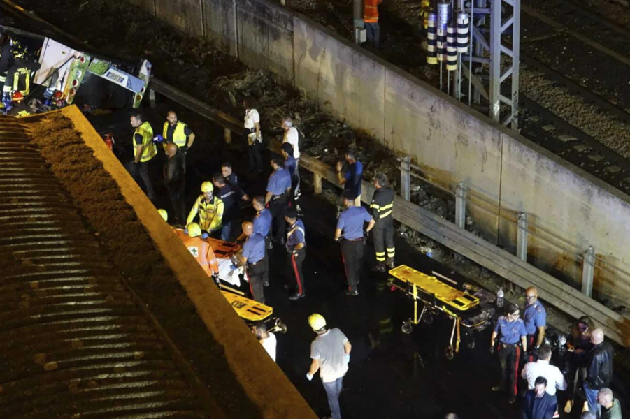 Italia Membuka Penyelidikan Setelah Bus dengan Wisatawan Asing di Venice Jatuh dari Jembatan, Menewaskan 21 Orang