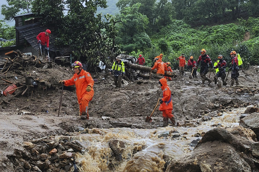 Hujan Deras Selama Beberapa Hari di Korea Selatan Menyebabkan Setidaknya 22 Orang Tewas akibat Tanah Longsor dan Banjir