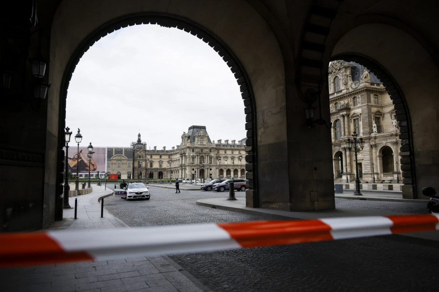 Museum Louvre dan Istana Versailles Dievakuasi setelah Ancaman Bom, Prancis dalam Kewaspadaan Tinggi