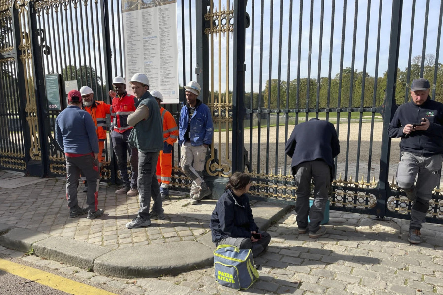 3 Bandara Prancis dan Istana Versailles Dievakuasi dalam Peringatan Keamanan Terbaru