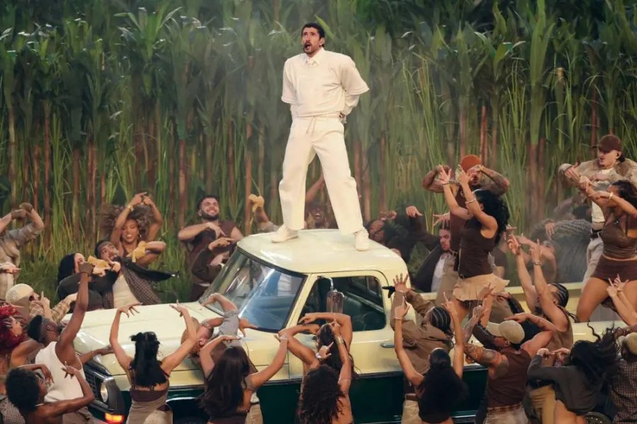 Bad Bunny Gelar Pesta Pernikahan Sungguhan di Panggung Super Bowl, Hadirkan Lady Gaga dan Ricky Martin