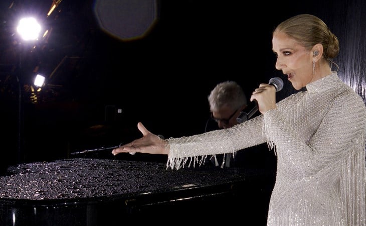 Celine Dion Tampil Solo dalam Upacara Pembukaan Olimpiade Paris dengan Gaya yang Menarik